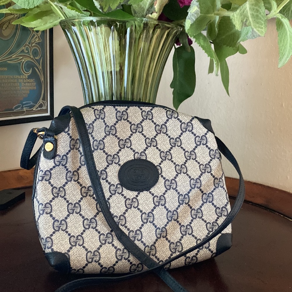 Vintage Gucci Crossbody/Shoulder Bag